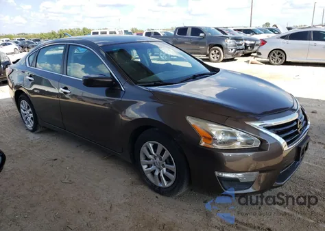 2015 Nissan Altima 2.5 из США, поврежденный, VIN 1N4AL3APXFN404854